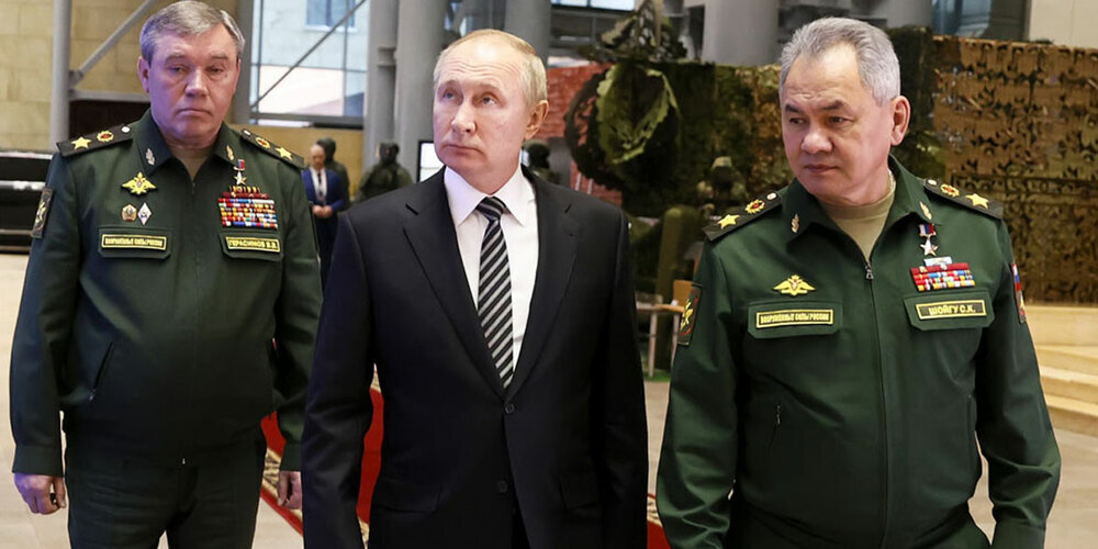 Waleri Gerassimow (links) und Sergej Schoigu (rechts), aufgenommen im Dezember 2022.