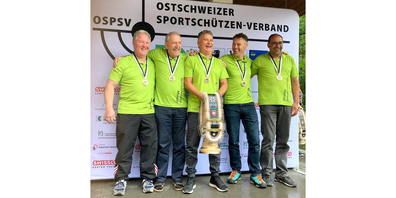 (v.l.) Roger Schnetzler, Ernst Freimüller, Reinhold Flad, Cédric Besson und Markus Brühlmann freuen sich über den Sieg.