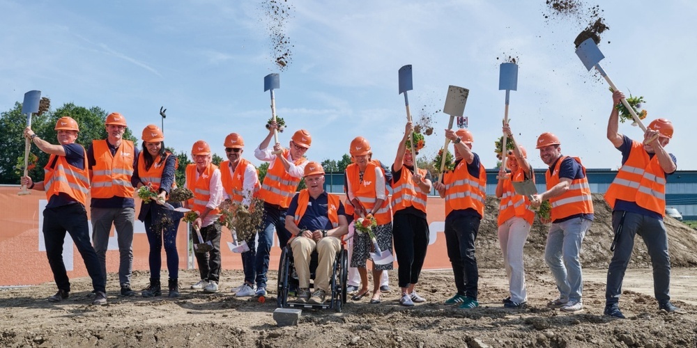  Das neue Sportzentrum wird ab 2026 Platz für mehr als 30 Sportarten bieten: Der symbolische Spatenstich vom 22. August 2024.