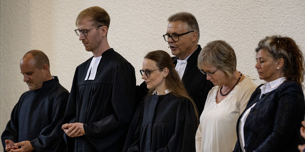 Ordiniert wurden (von links) Reto Schaufelberger, Dominik Gantenbein, Melanie Homberger, Monica Ferrari-Zanetti, Claudia Rüfer Ritter, Silke Steiger, Mathias Suremann, Marcel Urban und Peter Bruderer.