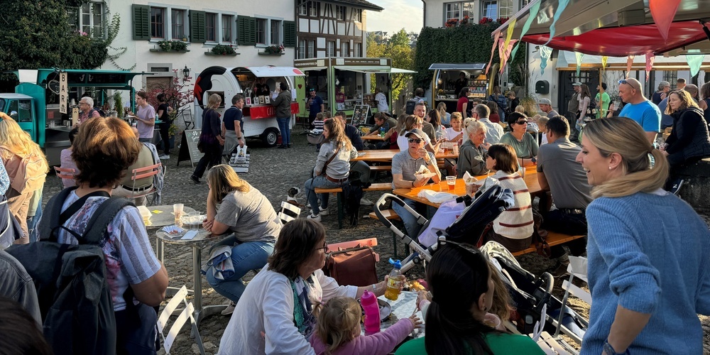 Speziell für die Betreuung des «Chratzplatz» während der Markttage werden Leute gesucht. (Archivbild)