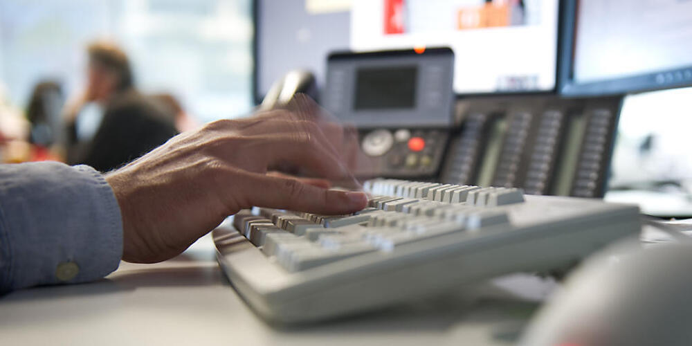 Die Onlineplattform "Die Ostschweiz" wird eingestellt. Den drei Mitarbeitenden auf der Redaktion wird gekündigt. (Symbolbild)