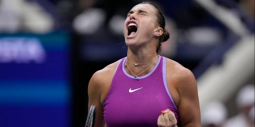 Am Ziel: Sabalenka gewinnt das hochklassige Endspiel.