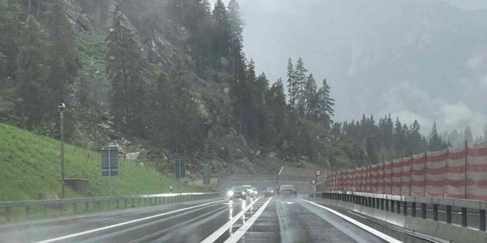 An der entscheidenden Stelle gibt es in jeder Richtung nur eine Fahrspur.