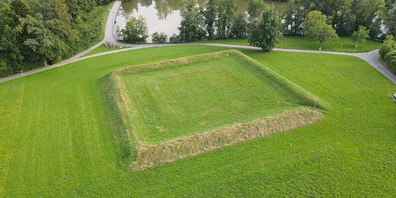 Die Sternenschanze in der Gemeinde Richterswil ist die noch am besten erhaltene Anlage der einstigen Verteidigungslinie. Doch auch bei ihr hat der Zahn der Zeit genagt. Lediglich ein Erdwall ist noch davon übrig.
