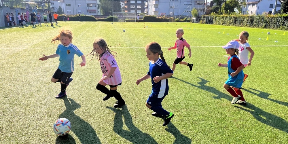 Die Begeisterung für Fussball ist auch bei Mädchen gross.
