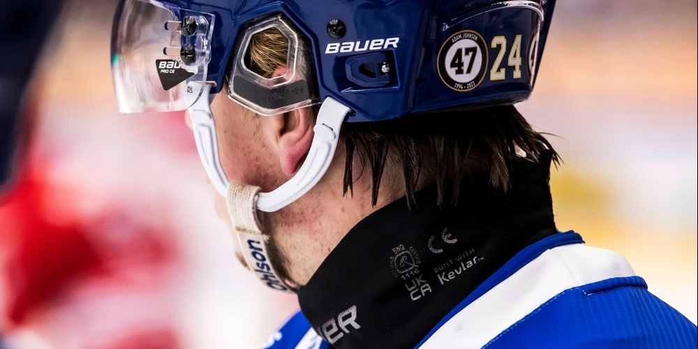 Ab dieser Saison obligatorisch: Halsschütze im Schweizer Eishockey.