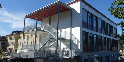 Das ehemalige Spital in Thal dient heute als Pflegewohnheim. Im angegliederten Neubau stehen seit August zeitgemässe Einzelzimmer für Bewohnerinnen und Bewohner zur Verfügung