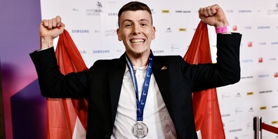 Silberner Jubel: Julian Gemperli wurde in Lyon Vizeweltmeister bei den Metallbauern.