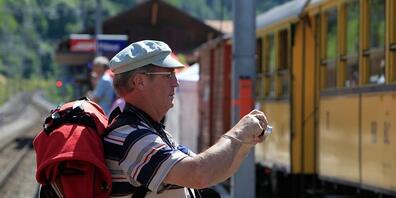 Touristen können schon bald wieder in den Nostalgiezügen der Rhätischen Bahn mitfahren. (Archivbild)