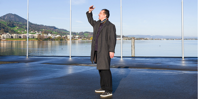Die Bühne und Kulisse für Kosta Andrea Sekulic neue Projekt: der Lachner Joachim-Raff-Platz.