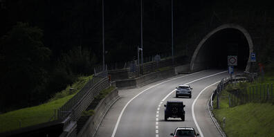 Auf der Strasse zwischen Wil und Ricken ereigneten sich 2024 mehrere Frontalkollisionen mit tödlichem Ausgang. Jetzt reagiert der Kanton St.Gallen.