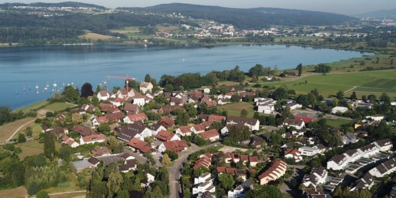 Die Gemeinde Greifensee kaufte eine 5-Zimmer-Wohnung an der Sandbüelstrasse 12.