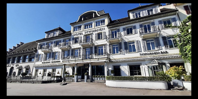 Stillstand ohne Ende beim Schwanen an der Rapperswiler Seepromenade.