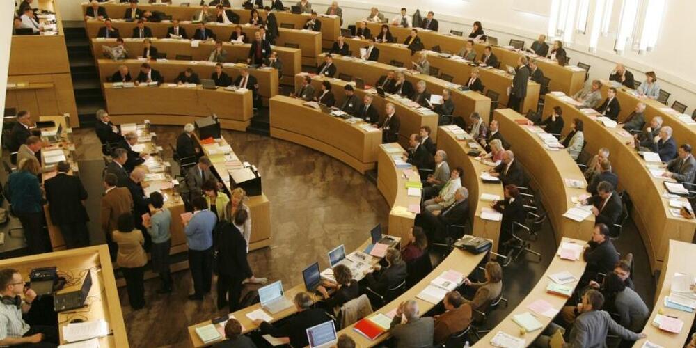 Die 140 Mitglieder des Aargauer Kantonsparlaments sollen höhere Entschädigungen erhalten. In einer Anhörung waren alle dafür, ausser die SVP. (Archivbild)