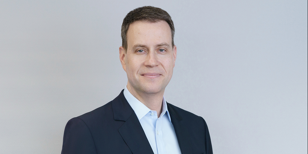 Oliver Hügli macht das Rennen gegen Ladina Gross.