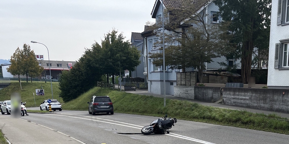 Der 71-Jährige wurde beim Unfall leicht verletzt und ins Spital gebracht. 