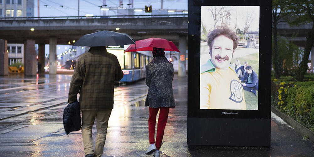 Der Stadtrat von Zürich baut digitale Werbeanlagen vorerst nicht aus. Er will erst die weitere technische Entwicklung abwarten. (Symbolbild)