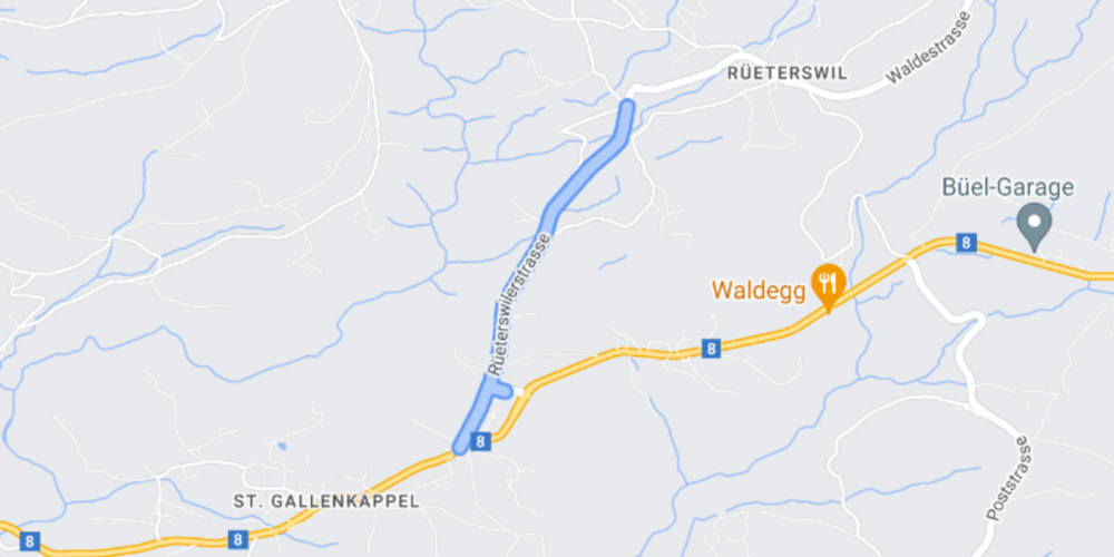 Die Rüeterswilerstrasse bekommt einen zweischichtigen Asphaltbelag.