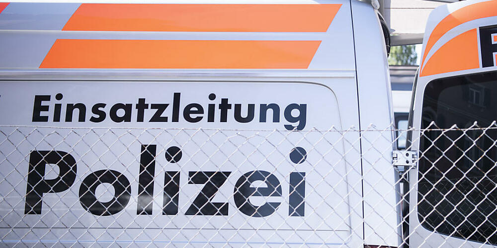 Eine 59-jährige Fallschirmspringerin verletzte sich in Beromünster bei der Landung. (Archivbild)