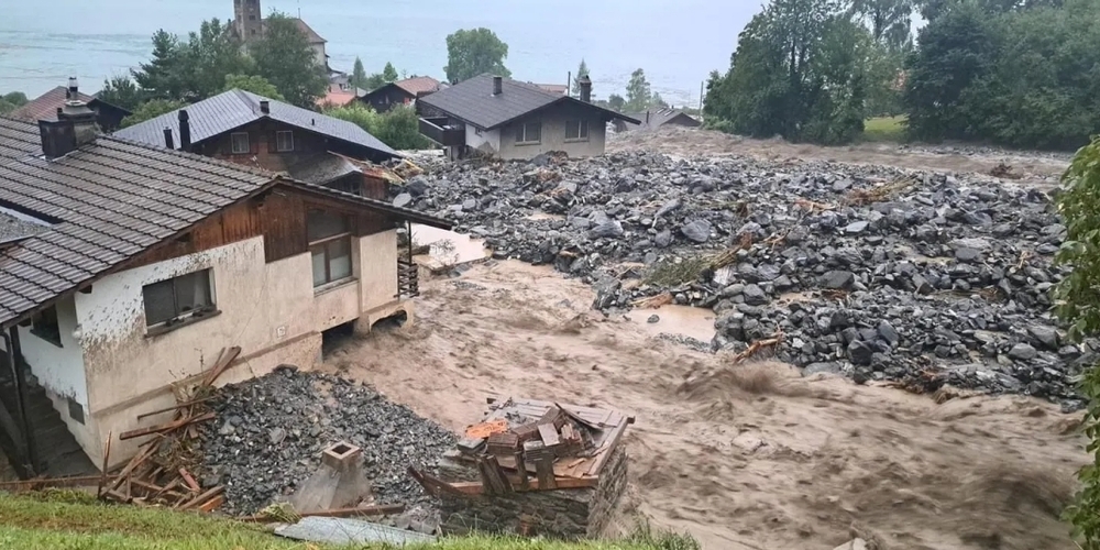 Die Schäden sind gross nach dem schweren Unwetter in Brienz.