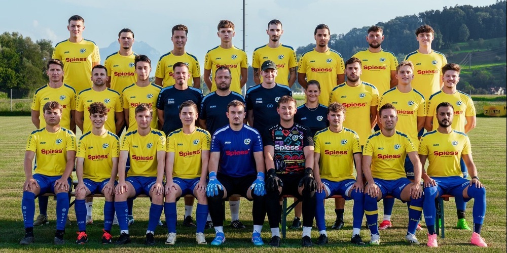 Das Fanionteam des FC Au-Berneck in der Saison 2024/25