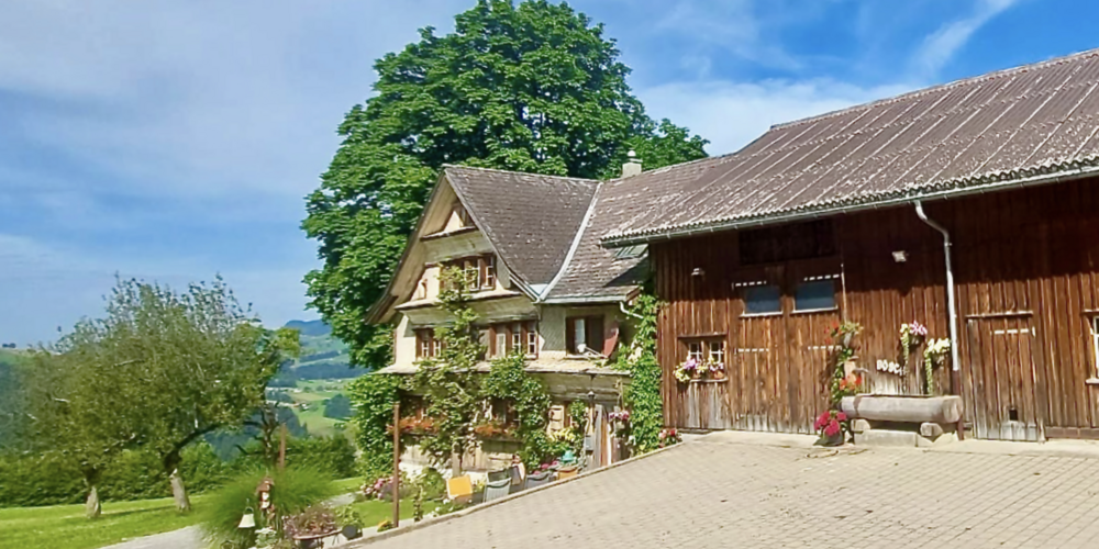Der Hof der Gastgeber Familie Bösch im Schmidberg Wattwil.