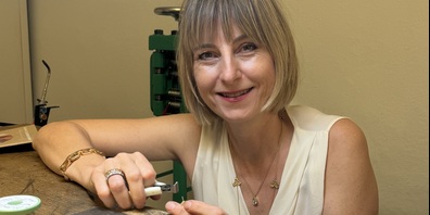 Eveline Frischknecht kreiert eine neue Schmuck-Kollektion