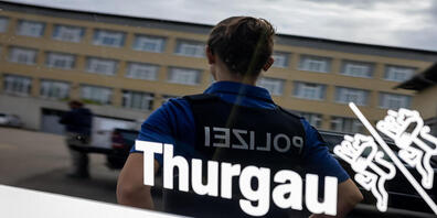 Die Kantonspolizei Thurgau klärt die Ursache eines Arbeitsunfalls in Raperswilen ab. (Symbolbild)