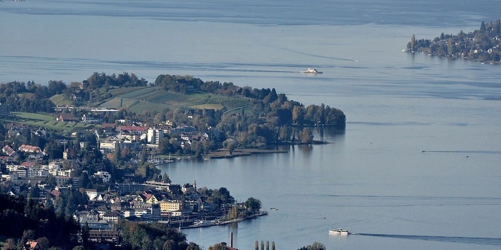 Die Idylle trügt: Momentan ist das Wasser im Zürichsee nicht von bester Qualität.