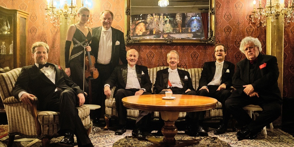 Christian Jott Jenny (ganz links) wird für einen Abend musikalischer Vogt in Herrliberg. Hier sieht man ihn mit seiner Staatsorchester-Band beim Schwelgen in Nostalgie.