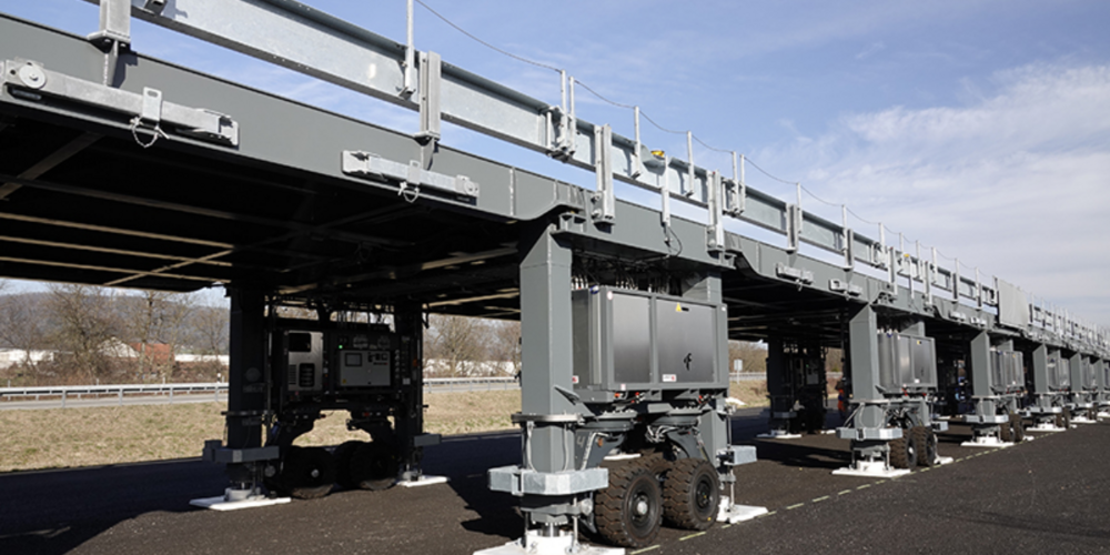 Die ASTRA Bridge ist eine mobile Baustellenbrücke, die für den Einsatz bei Unterhaltarbeiten auf den Autobahnen ausgelegt ist. 