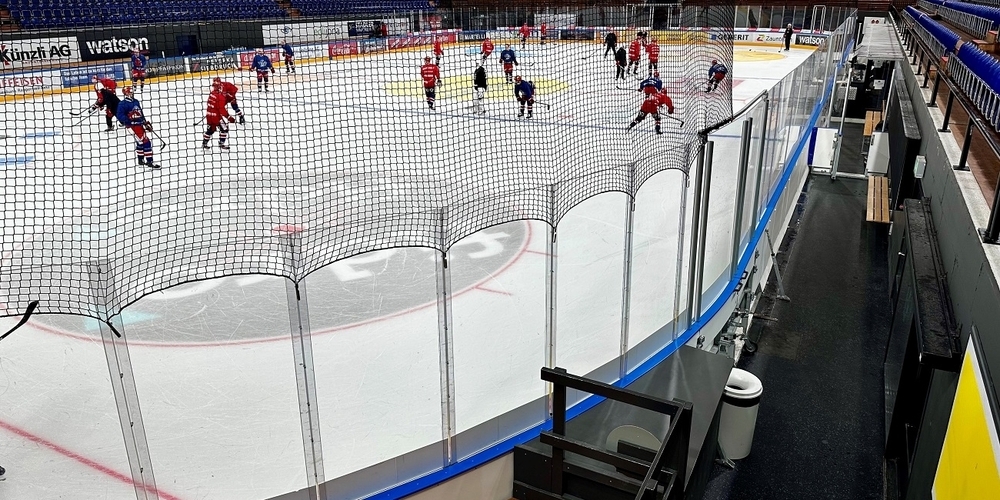 In der SGKB Arena in Rapperswil bieten die Lakers ab der neuen Saison exklusive Plätze direkt hinter dem Plexiglas am Eisfeld.