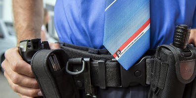 Die Kantonspolizei Solothurn hat am Mittwochmorgen in Oensingen zwei 18-Jährige festgenommen. (Symbolbild)
