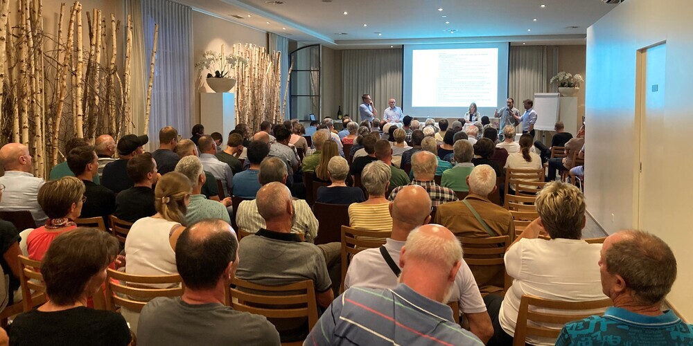 Der Freihofsaal in Gossau platzte aus allen Nähten.