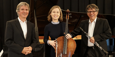 Teilt Giovanni Segantinis Faszination für das Hochgebirge: Das Segantini Trio mit Jürg  Hanselmann (links), Katharina Weissenbacher und Franco Mettler.