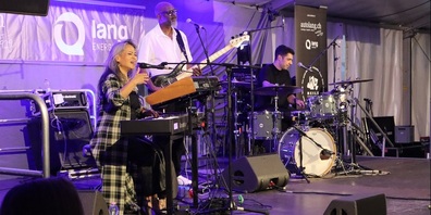 Die Band "Rad Trio"  auf der Bühne.