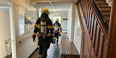 Feuerwehrmänner auf der «Stadt Luzern».