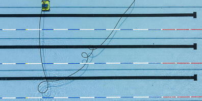 Ein Bademeister einer Badeanlage im Kanton Zürich erhielt eine fristlose Kündigung wegen sexueller Belästigung. (Symbolbild)