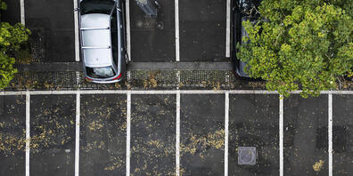 In der Stadt St. Gallen wird das Parkieren auf öffentlichen Abstellplätzen teurer.