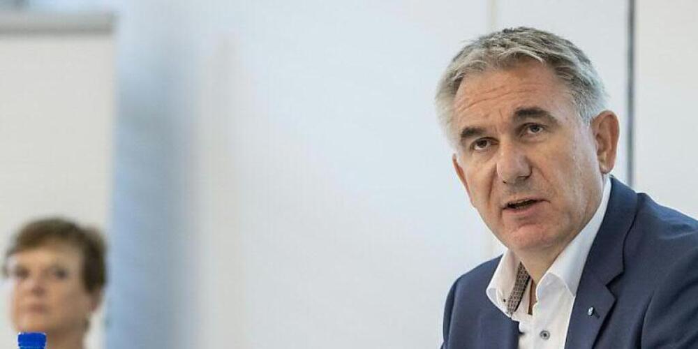 Das letzte grosse Geschäft des Aargauer Bildungsdirektors Alex Hürzeler (SVP): Der Grosse Rat stellt das kantonale Schulgesetz auf neue Beine. (Archivbild)