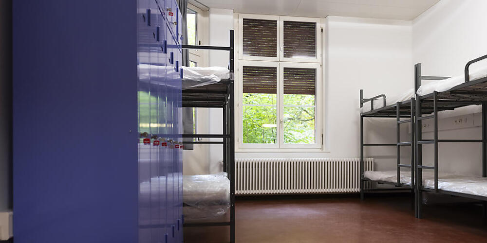 Im Kanton St.Gallen soll die Niederlassungsfreiheit von Flüchtlingen auch dann eingeschränkt werden, wenn sie anerkannt sind und nicht mehr in Asylunterkünften leben müssen. (Archivbild)