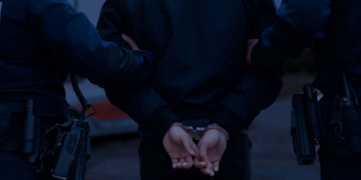 Die festgenommenen Personen werden bei der Staatsanwaltschaft des Kantons St.Gallen zur Anzeige gebracht. (Symbolbild))