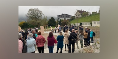Das Projekt wurden in den letzten zwei von der Gemeinde, mit Bürgervertretern und den beiden Kirchen erfolgreich geplant und umgesetzt. Die Einweihung war sehr stimmungsvoll und gut besucht. 