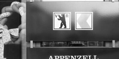 Die Firmenanschrift der ehemaligen Kantonalbank von Appenzell Ausserrhoden. (Archvibild)