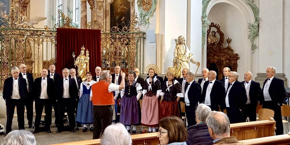 Der Jodlerclub Stadt St.Gallen bei seinem Auftritt in der Kathedrale im Mai 2023