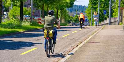 Prof. Carsten Hagedorn: «Die Stadt Bern hat es geschafft, einige strassenbegleitende Parkfelder abzubauen und dafür dem Velo mehr Platz zu geben. Doch jedes weitere Parkfeld ist stark umkämpft.»