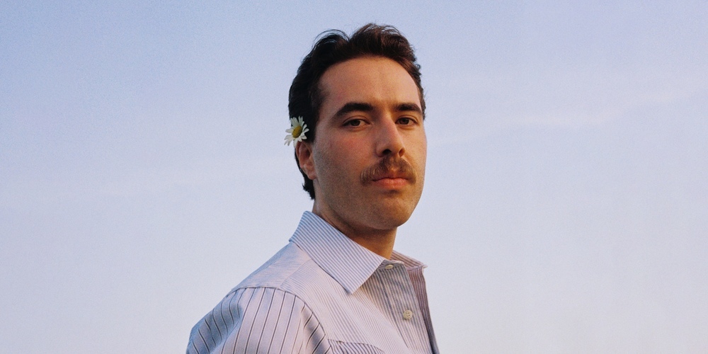 «Ein gutes Konzert braucht eine gewisse Leichtigkeit, sodass ich mir nie Gedanken machen muss, wo ich in fünf Sekunden stehen muss, sondern dass vieles intuitiv passiert», sagt der Musiker Benjamin Amaru, der seit einigen Jahren in Zürich lebt.