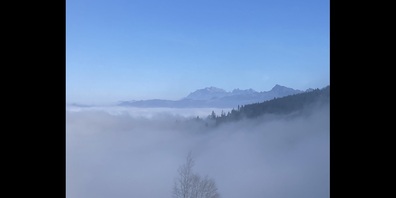 Ab 800 Meter über Meer: Sonne pur wie im Bild in Ausserschwyz.