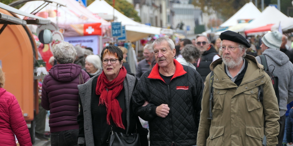 Viele Besucher frequentierten den Rheinecker Martinimarkt